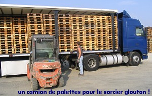 un camion de palettes pour le sorcier glouton !